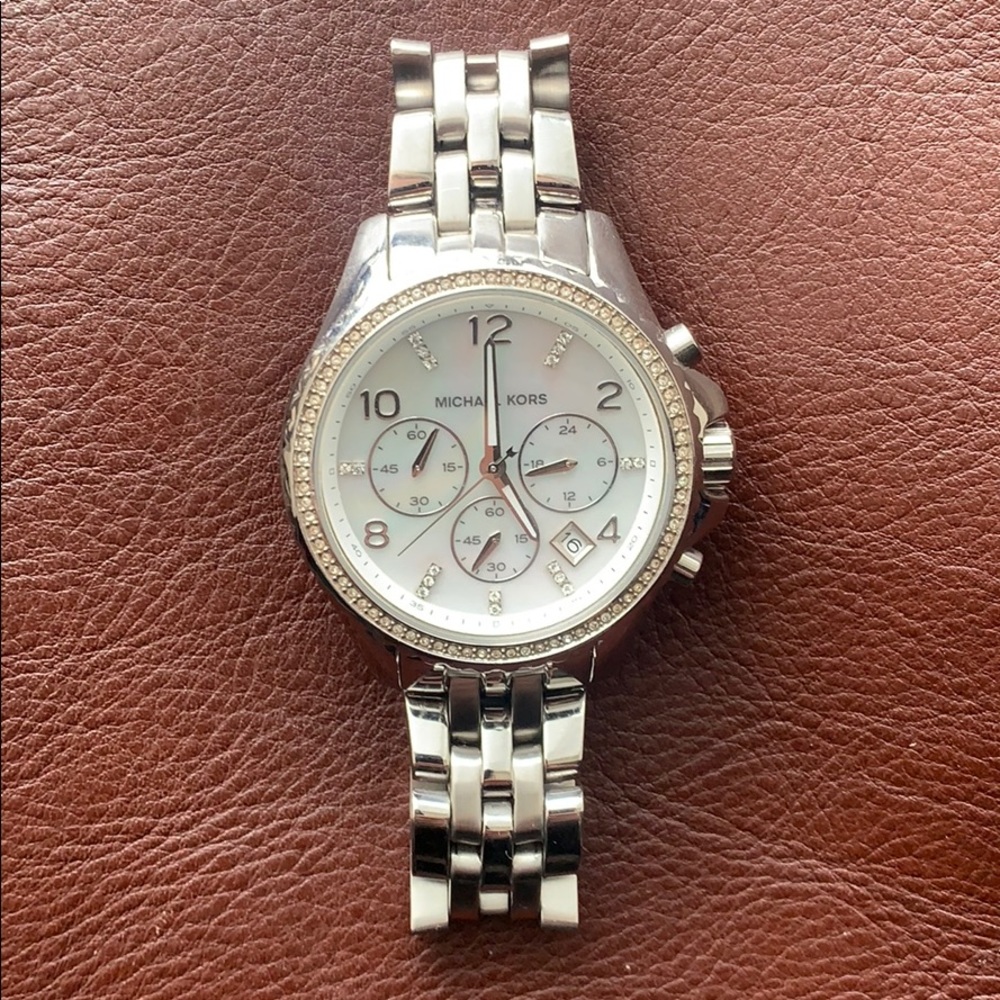 Michael Kors Silver 112800 Watch